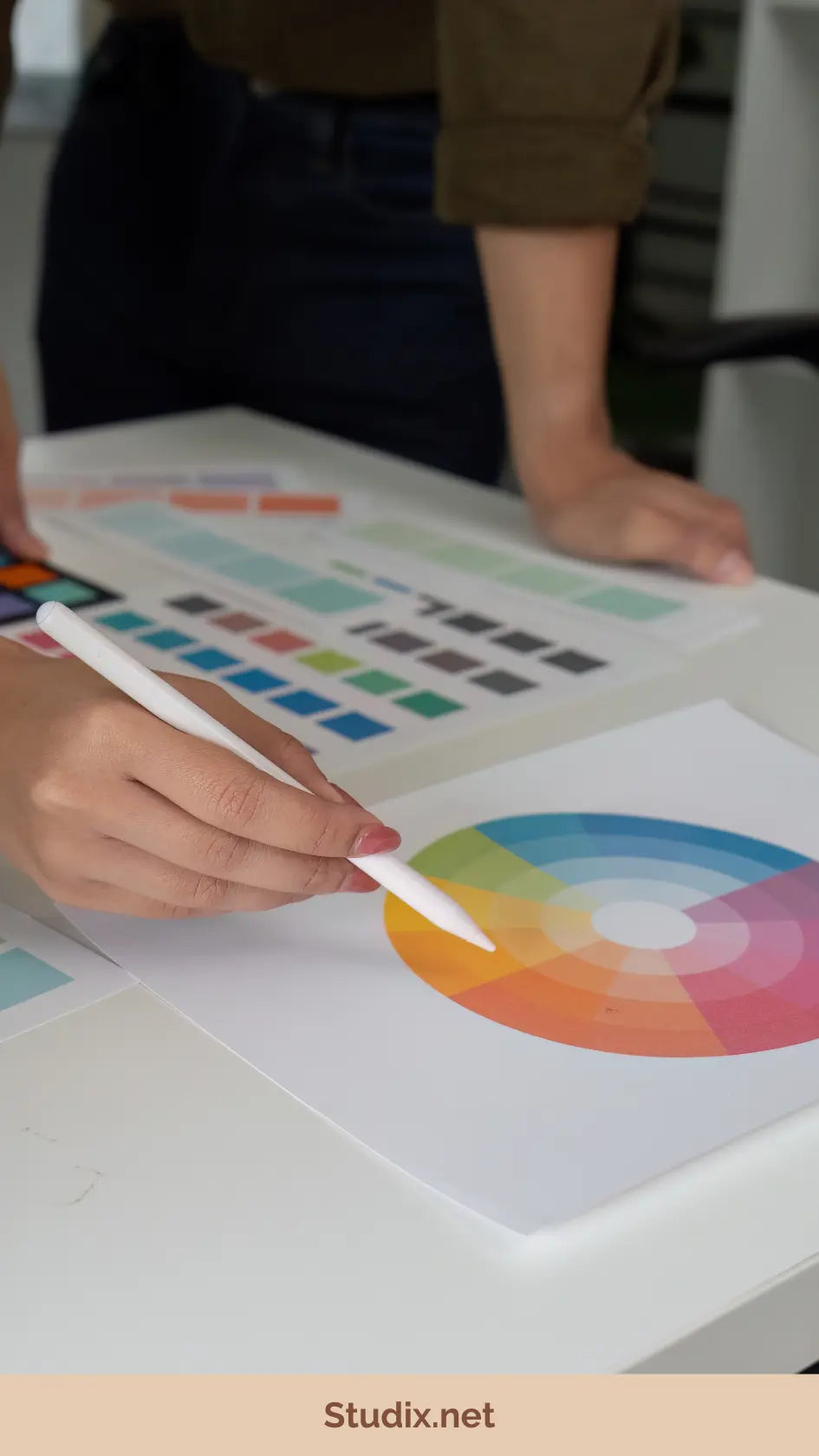 Unlocking Color: Easy Color Theory for Everyone