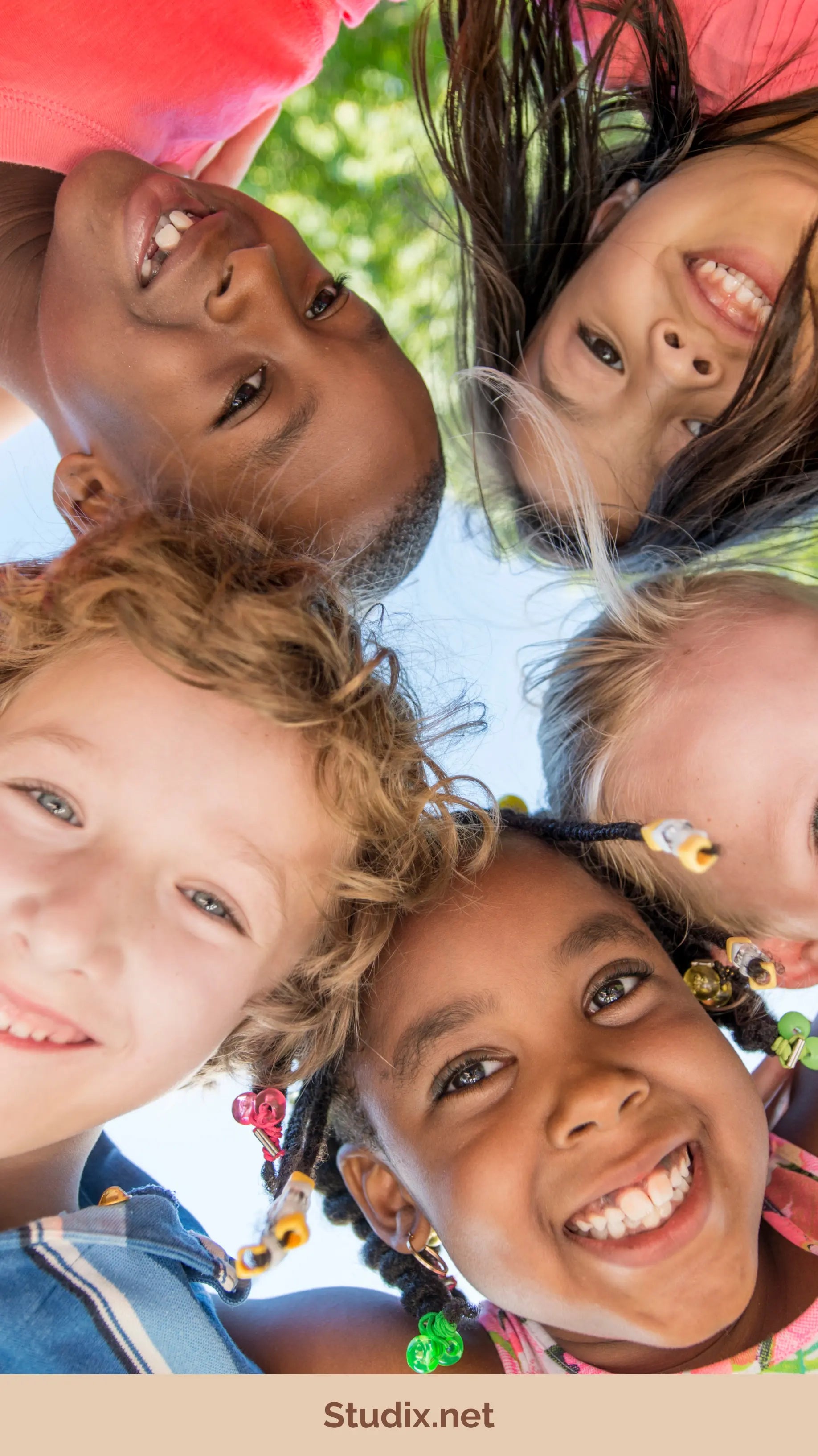 Raising Kids with Emotional Intelligence: A Guide to Nurturing Empathy and Resilience